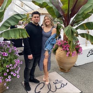 Meet your Posher, Hana